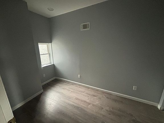 5th image of 2422 N Colorado St