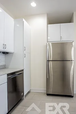 Rented by EXR | media 28