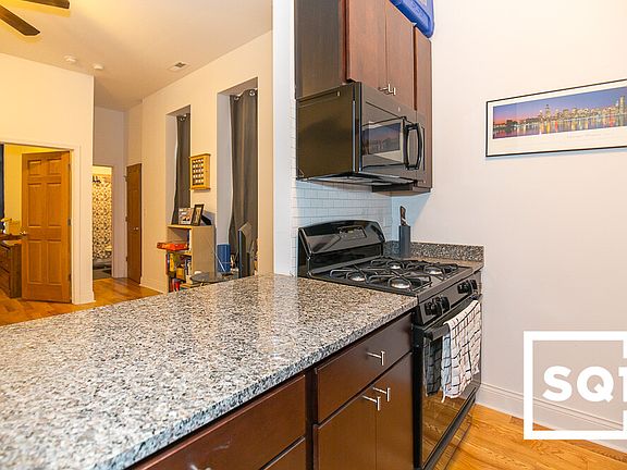2nd image of 4502 N Paulina St APT 2W