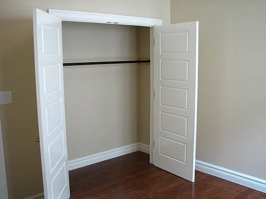 Rented by Flateau Realty | media 11