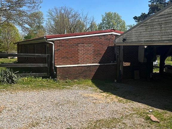 3rd image of 3639 Mayfield Rd