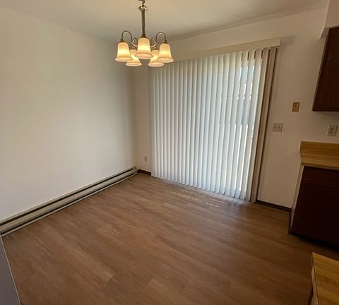 4th image of 839 Illinois Ave #102