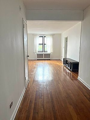 5th image of 48-21 40th St APT 6D