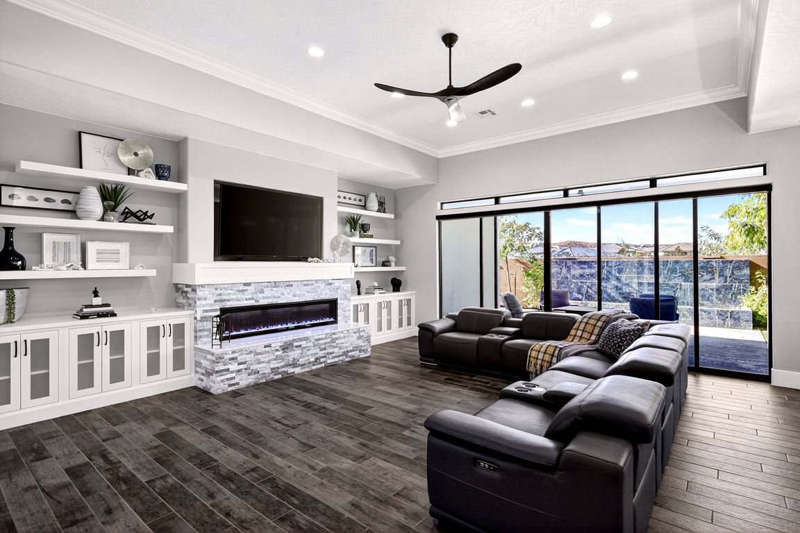 next background image