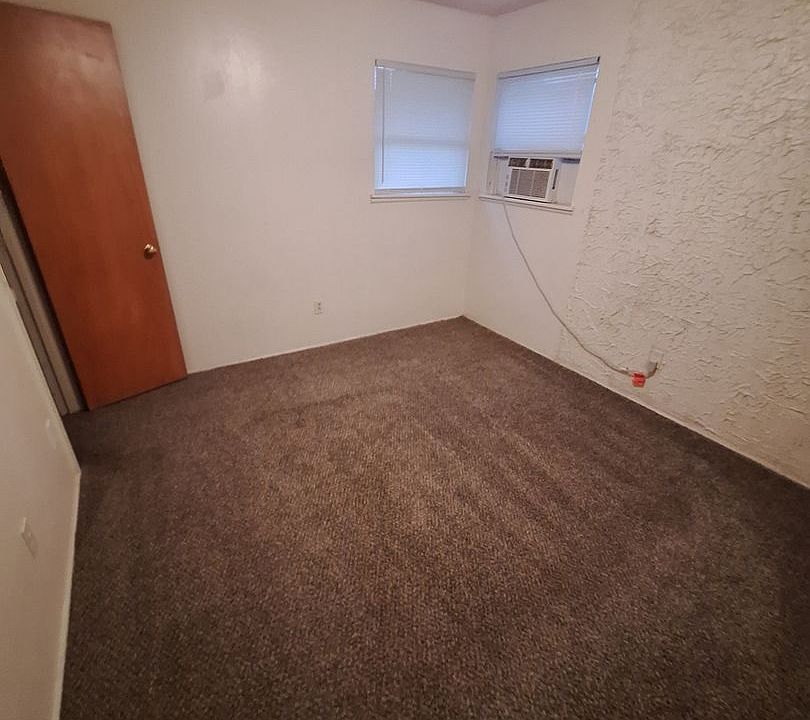 1st image of 518 N Bowie Dr