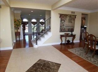 2108 Woodbine Rd, Bloomington, IL 61704