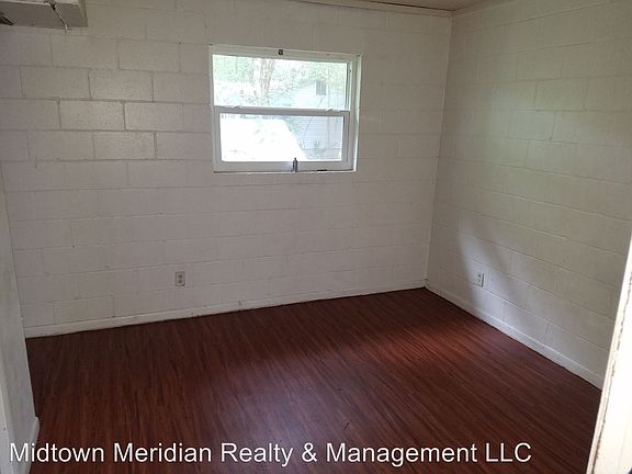 4th image of 517 Yaeger St APT 9