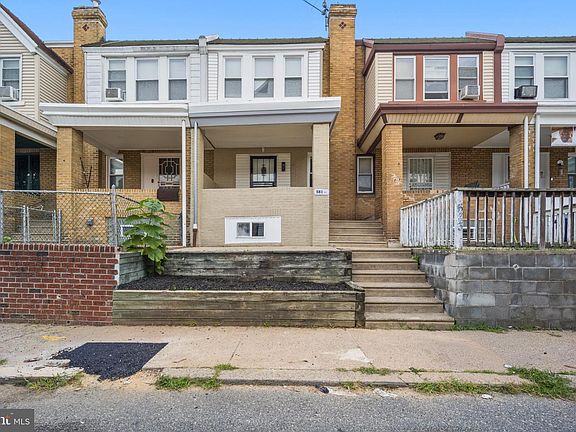 2nd image of 581 Rosalie St