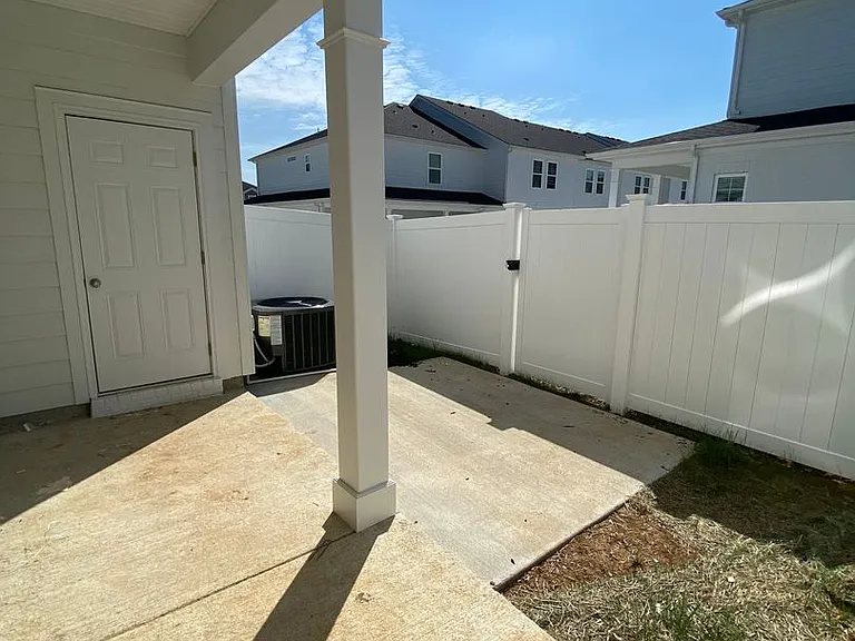 1808 Streamsong Dr — Photo 27