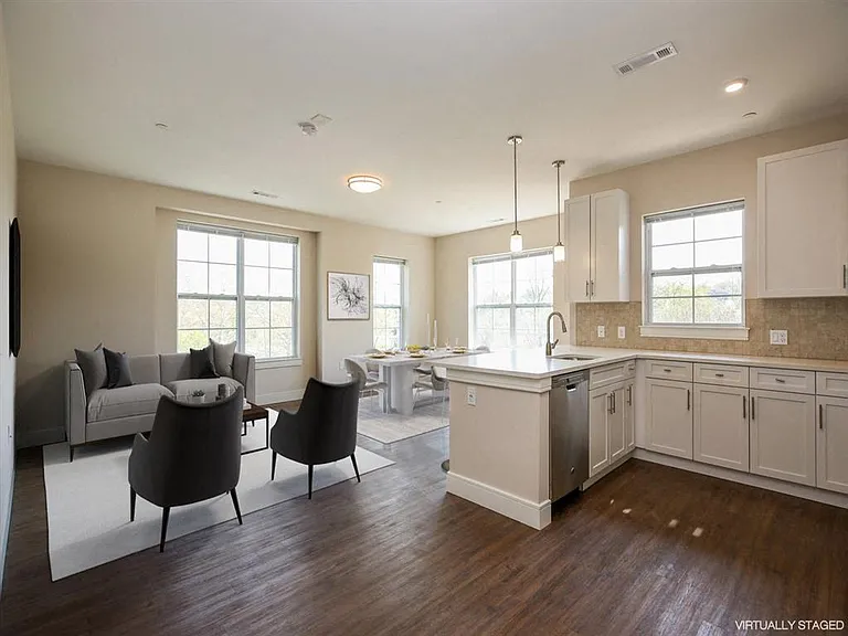 2 Bedroom Kitchen/Living Area