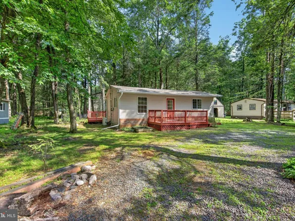 113 Tanglewood Dr, Albrightsville, PA 18210