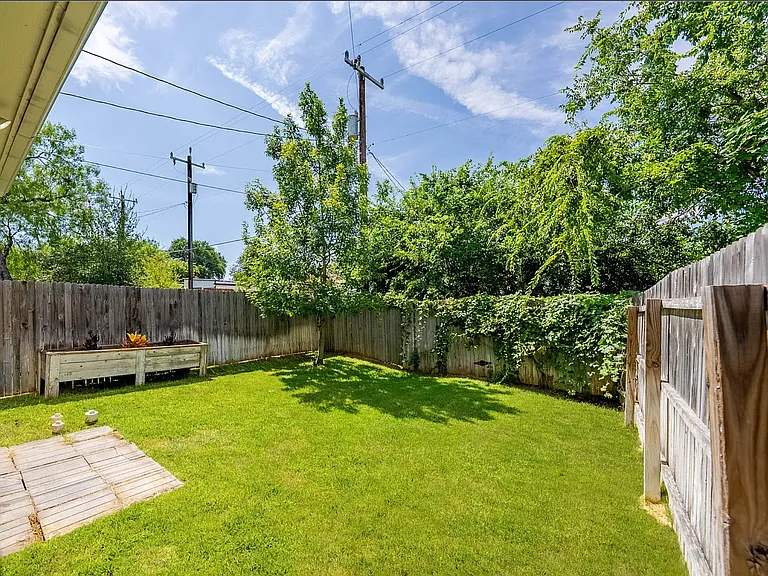 412 Natalen Ave — Photo 22