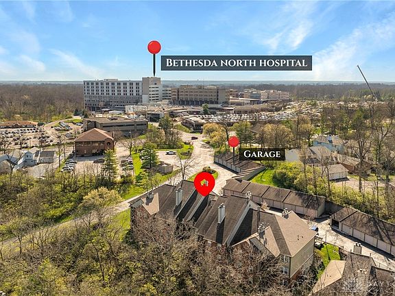 3rd image of 10555 Montgomery Rd APT 5