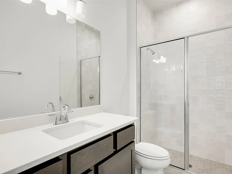 2420 Sondrio Bnd — Photo 25