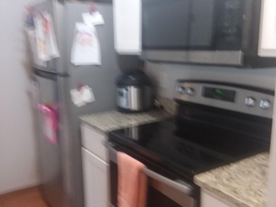 1st image of 225 Monmouth Way