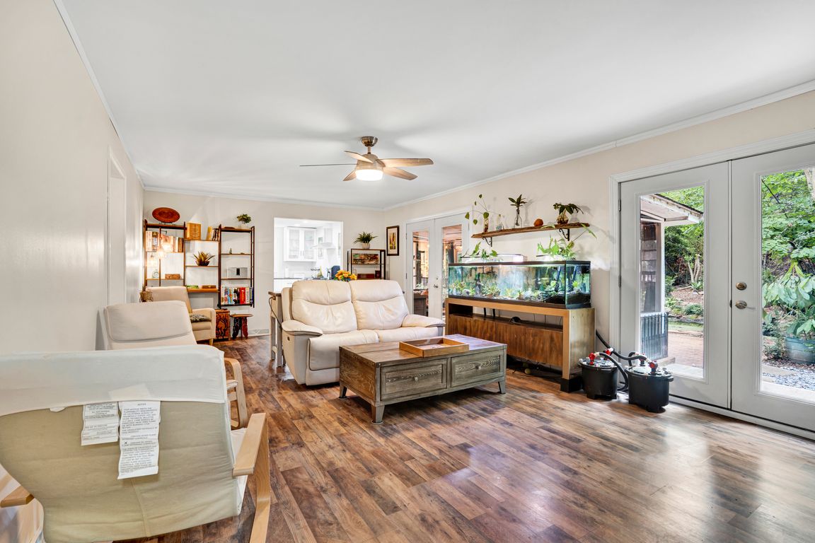 next background image