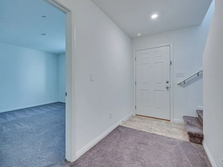 5202 Dubris Dr — Photo 6