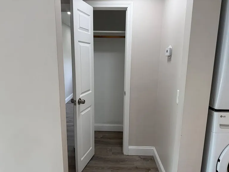 Pondsview Apartments — Photo 178