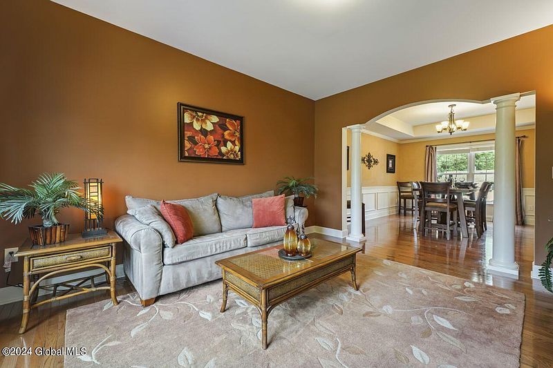 3rd image of 17 Havenbrook Court