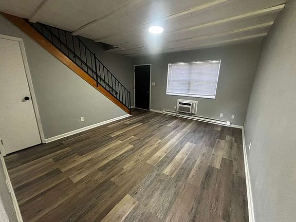 2nd image of 741 W Locust St #49