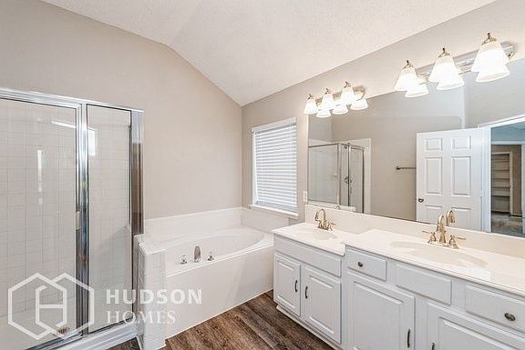5th image of 2813 Dover Dr