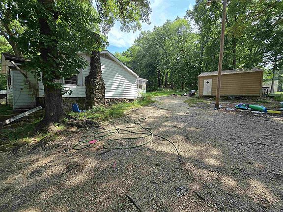 3rd image of 4430 Dixie Ln