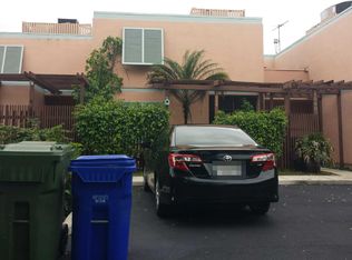 1080 Windward Dr, Pembroke Pines, FL 33026