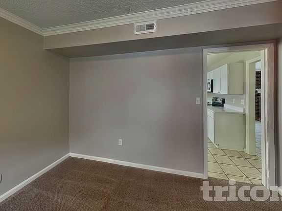 3rd image of 7400 Palmetto Ct