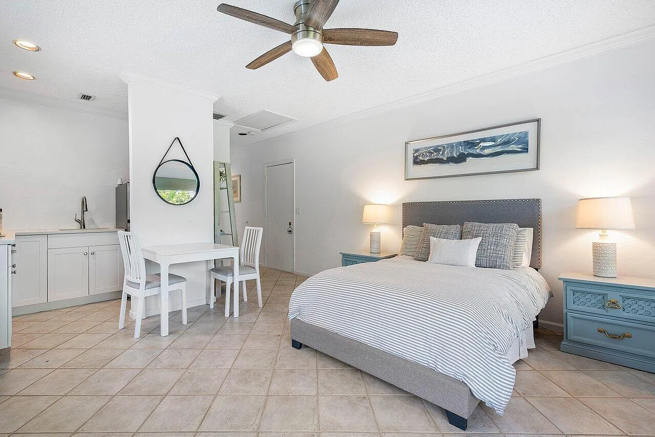 1 bed, 1.0 bath, 500 sqft, $3,000 — Photo 2