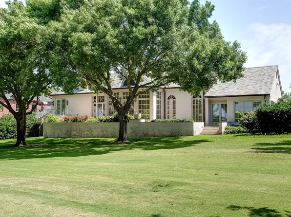 1200 Shady Oaks Ln, Westover Hills, TX 76107