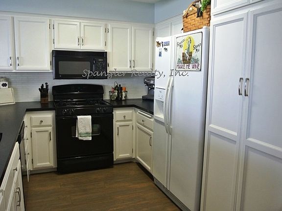 4th image of 400 N Pacific St Unit 303