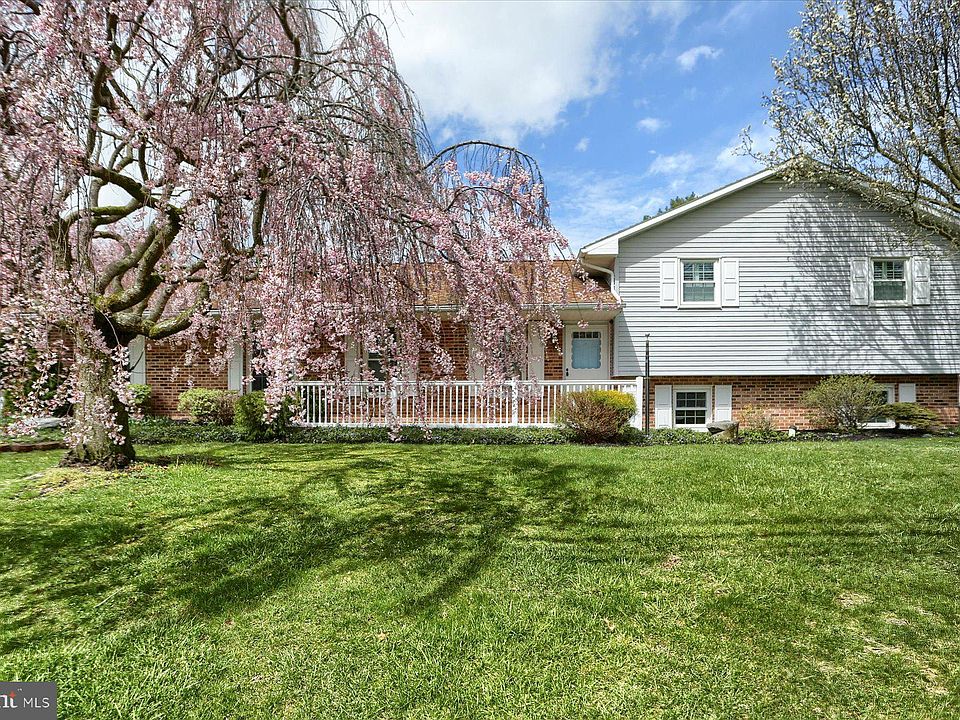 165 Schoolhouse Rd, Palmyra, PA 17078 Zillow