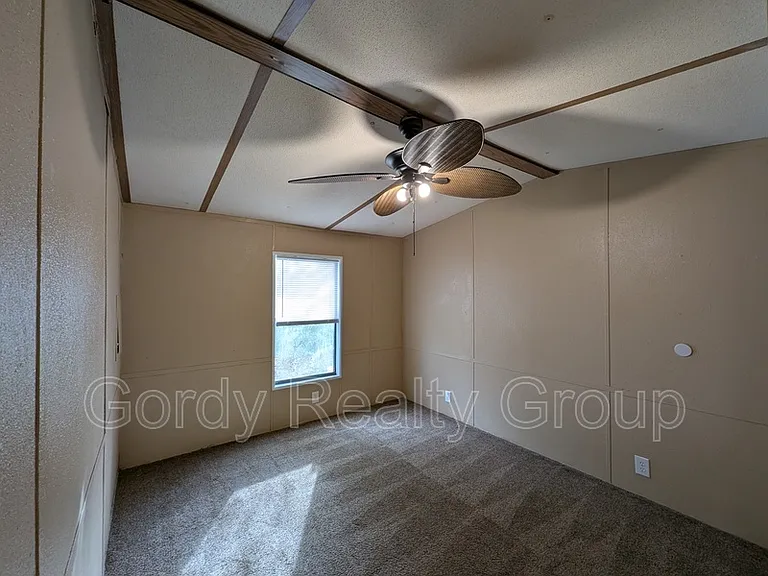 3123 Camp Rd — Photo 7