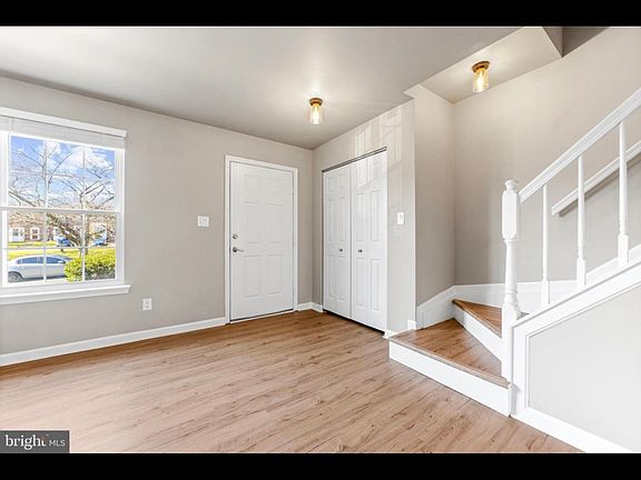 5th image of 3329 Cheverly Ct