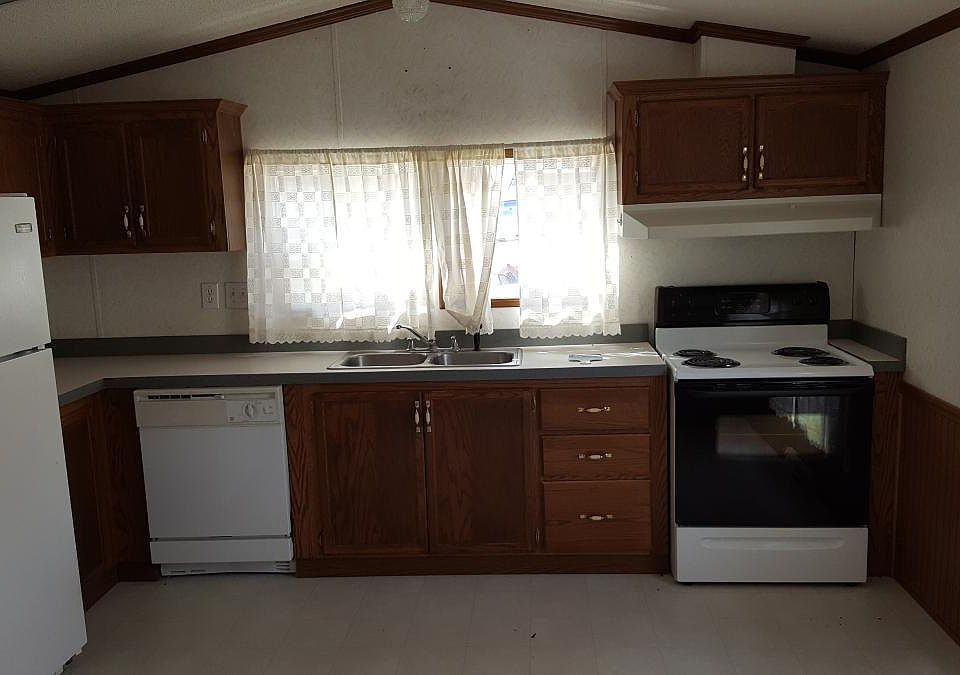 2nd image of 41 Gayle Ave