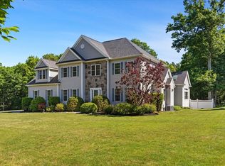 71 Silver Fox Rd, Franklin, MA 02038