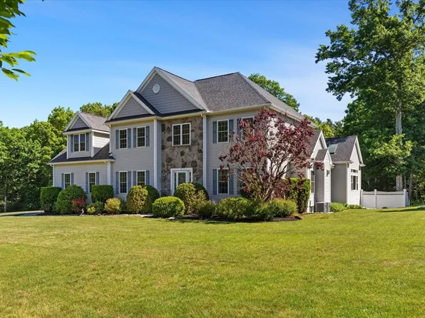 71 Silver Fox Rd, Franklin, MA 02038