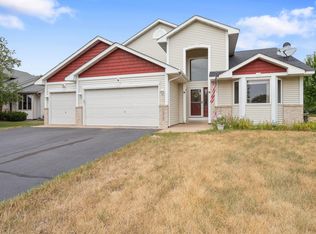 10049 Butternut Ct N, Brooklyn Park, MN 55443