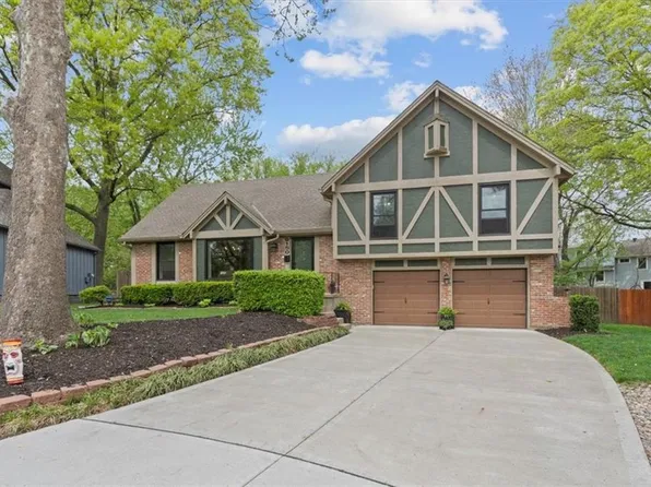 9150 W 92nd St, Overland Park, KS 66212