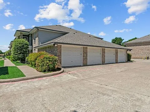 Henderson Place — Photo 20