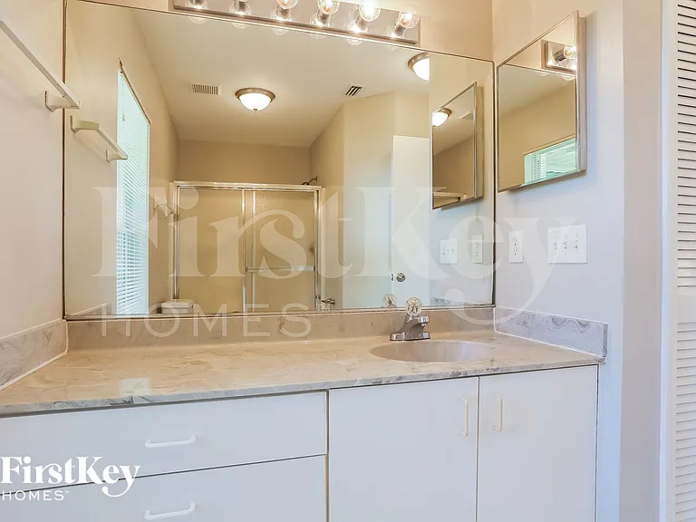 2514 SW Monterrey Ln — Photo 11