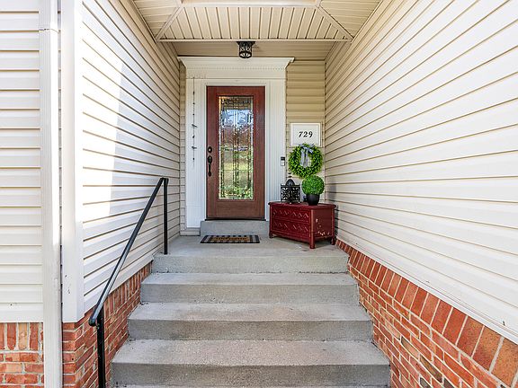 5th image of 729 Emmett Creek Ln