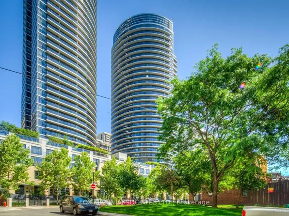 25 Carlton St, Toronto, ON