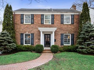 2205 Kenilworth Ave, Wilmette, IL 60091