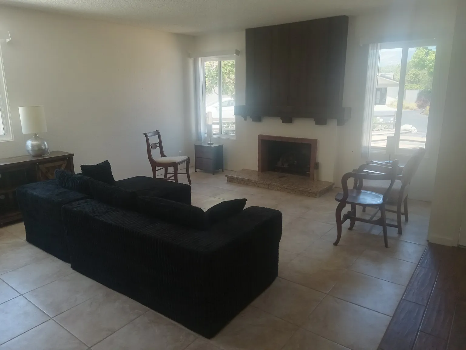 4 Bedroom 2 bathroom home — Photo 1