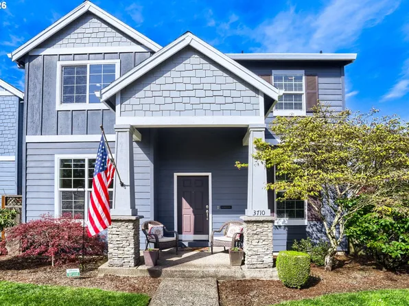 3710 SE Scarlet Pl, Hillsboro, OR 97123