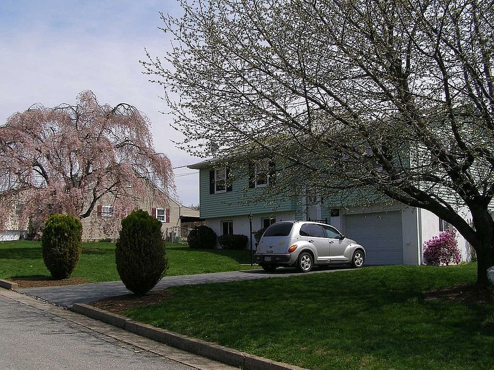 1st image of 347 McKinley St