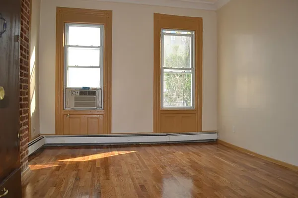 Rented by Loom Group | media 16