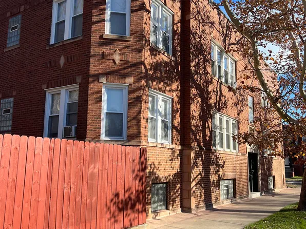 620 E 73rd St, Chicago, IL 60619