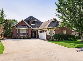 3803 SW Banbury Dr, Bentonville, AR 72712